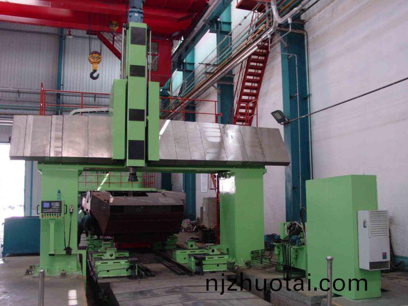 數控(kong)龍門(men)鏜銑(xian)牀