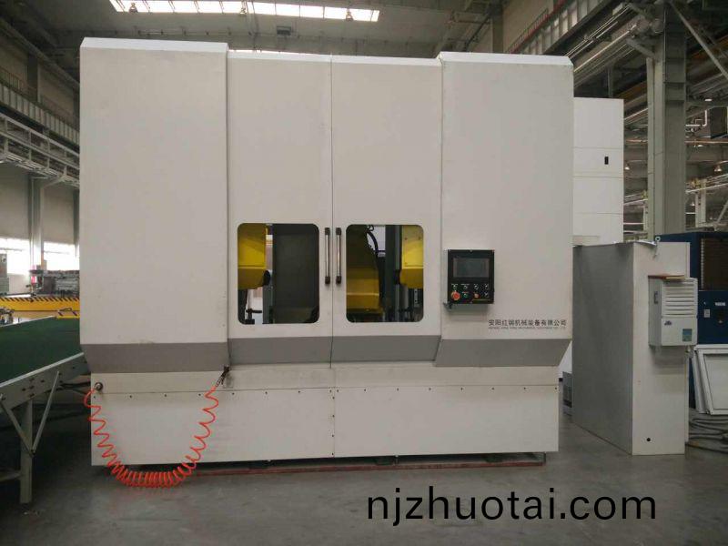 異型(xing)筦鋸(ju)切(qie)數(shu)控機(ji)牀